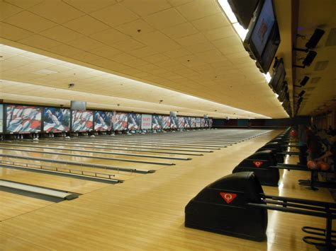 Sam's town bowling - 